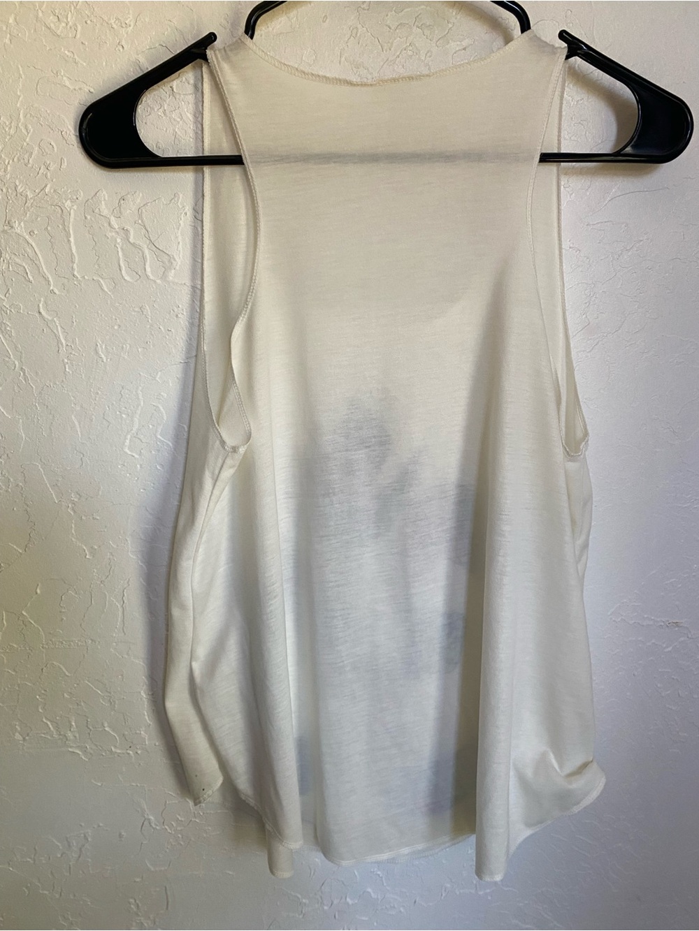 LA Soul Bundle of 3 Medium Graphic Tanks - Picture 7 of 14